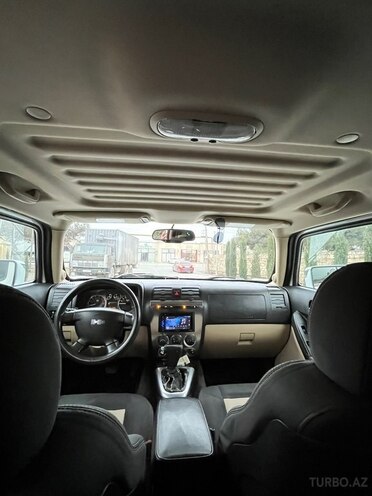 Hummer H3-9