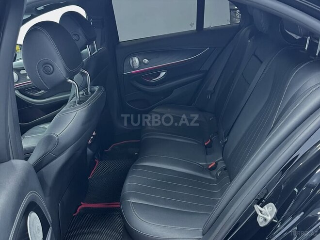 Mercedes E 300 4MATIC 2016, 189,000 km - 2.0 l - Naxçıvan