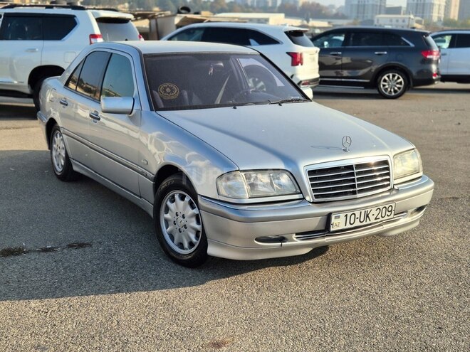 Mercedes C 240 1997, 405,000 km - 2.4 l - Bakı