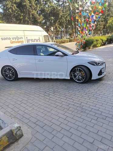 Hyundai Elantra 2016, 172,000 km - 1.6 л - Biləsuvar
