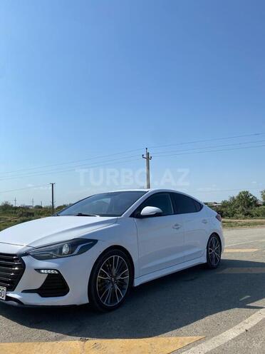 Hyundai Elantra 2016, 172,000 km - 1.6 л - Biləsuvar