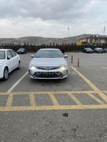 Toyota Camry-1