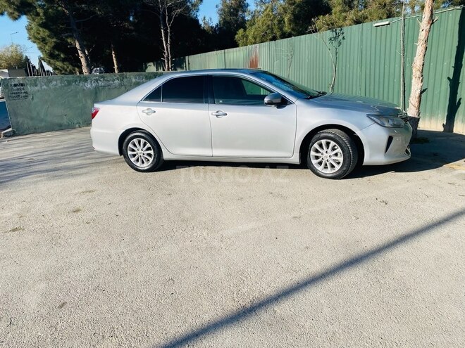 Toyota Camry-3