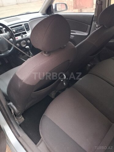 Kia Rio 2006, 377,000 km - 1.5 l - Şirvan