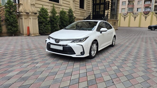 Toyota Corolla 2025, 13,000 km - 1.8 l - Bakı