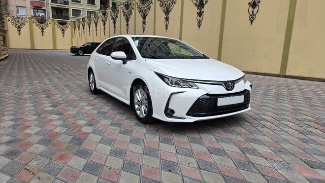 Toyota Corolla 2025, 13,000 km - 1.8 l - Bakı