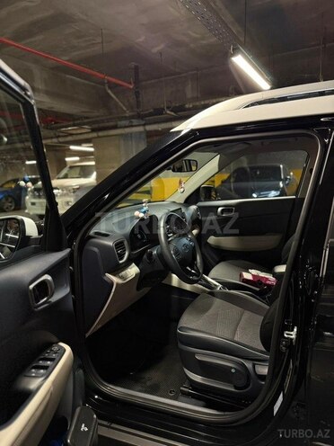 Hyundai Venue 2023, 29,000 km - 1.6 л - Bakı