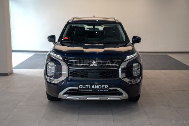 Mitsubishi Outlander-2