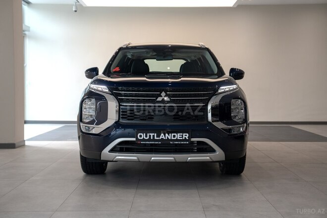Mitsubishi Outlander-1