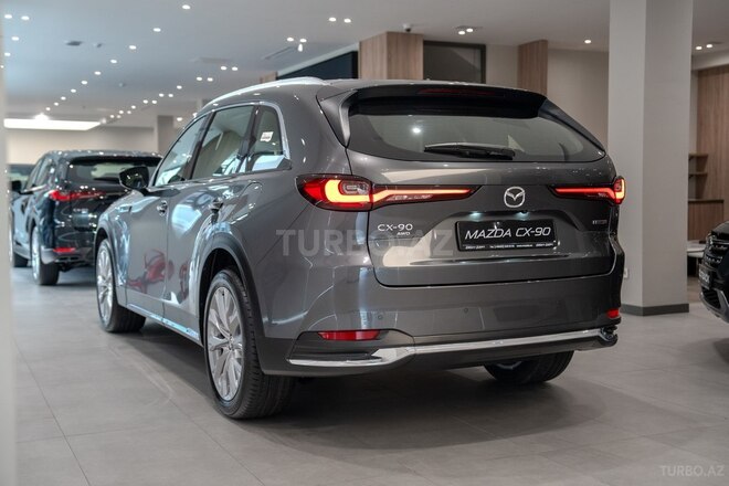 Mazda CX-90-4