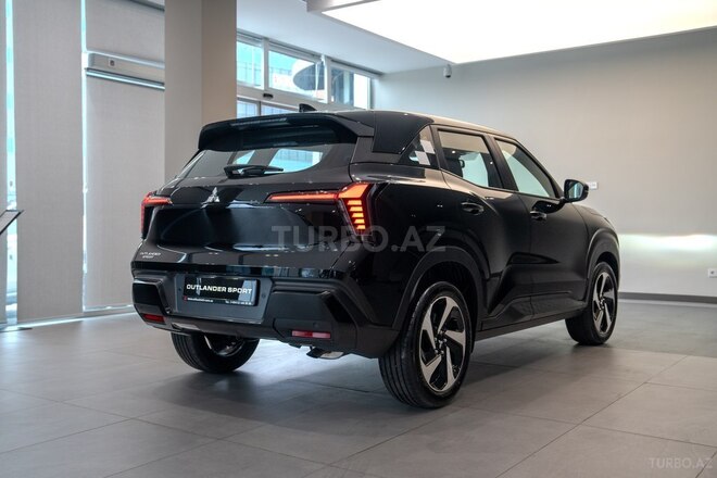 Mitsubishi Outlander Sport-7