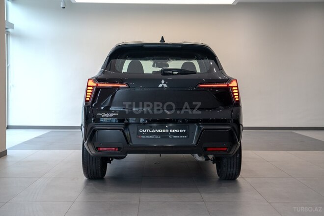 Mitsubishi Outlander Sport-6