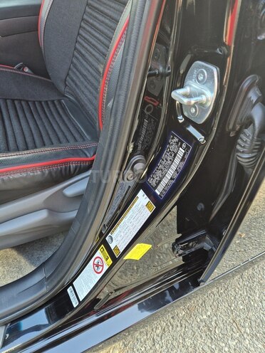 Toyota Prius 2015, 255,000 km - 1.8 л - Mingəçevir