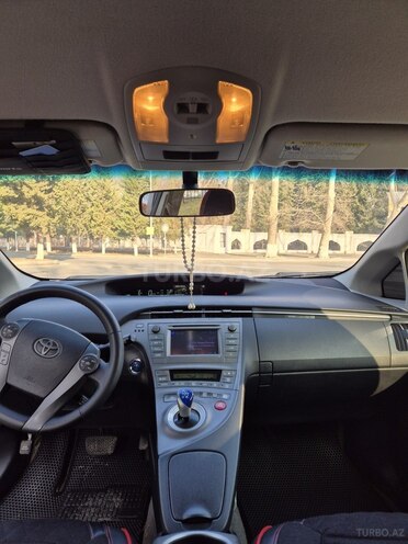Toyota Prius 2015, 255,000 km - 1.8 л - Mingəçevir