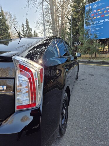 Toyota Prius 2015, 255,000 km - 1.8 л - Mingəçevir