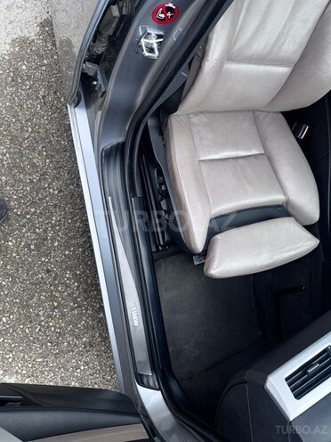 BMW 530 2006, 318,000 km - 3.0 l - Bakı