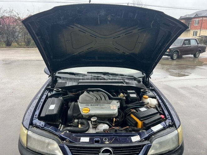 Opel Vectra 1998, 300,000 km - 1.6 l - Masallı
