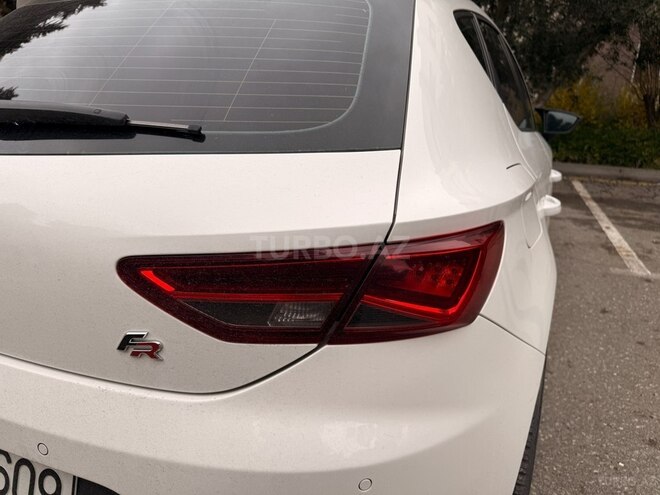 SEAT Leon-11