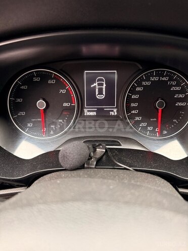 SEAT Leon-17