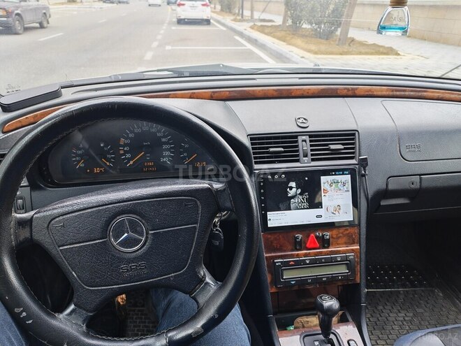 Mercedes C 220 1996, 321,000 km - 2.2 l - Bakı
