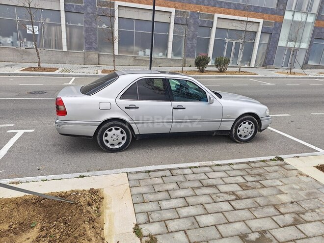 Mercedes C 220 1996, 321,000 km - 2.2 l - Bakı