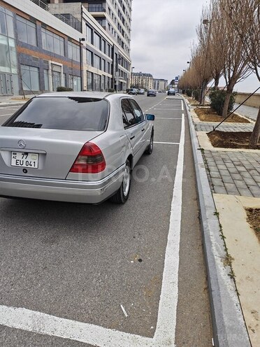 Mercedes C 220 1996, 321,000 km - 2.2 l - Bakı