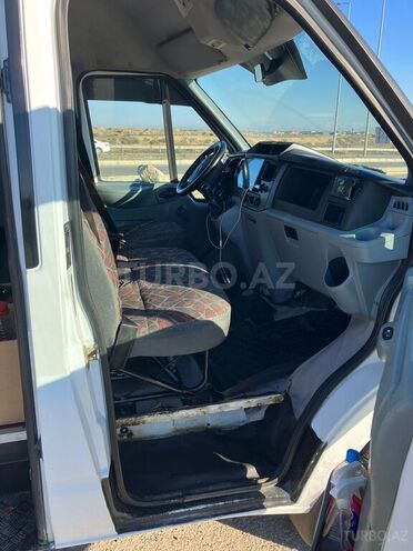 Ford Transit 2010, 670,000 km - 2.4 l - Bakı