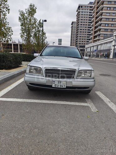 Mercedes C 220 1996, 321,000 km - 2.2 l - Bakı