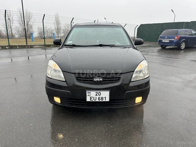Kia Rio 2005, 390,600 km - 1.4 l - Şəki