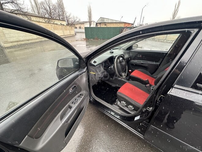 Kia Rio 2005, 390,600 km - 1.4 l - Şəki