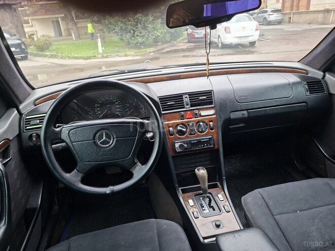 Mercedes C 220 1995, 247,000 km - 2.2 л - Bakı
