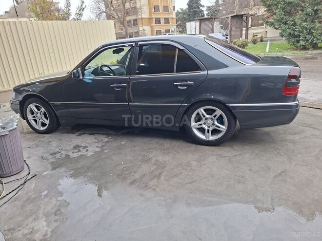 Mercedes C 220 1995, 247,000 km - 2.2 л - Bakı