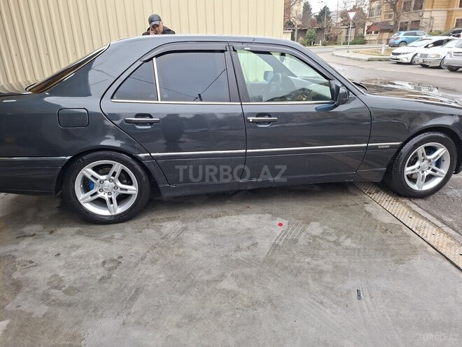 Mercedes C 220 1995, 247,000 km - 2.2 л - Bakı