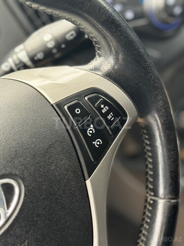 Hyundai i30 2011, 227,000 km - 1.4 л - Bakı