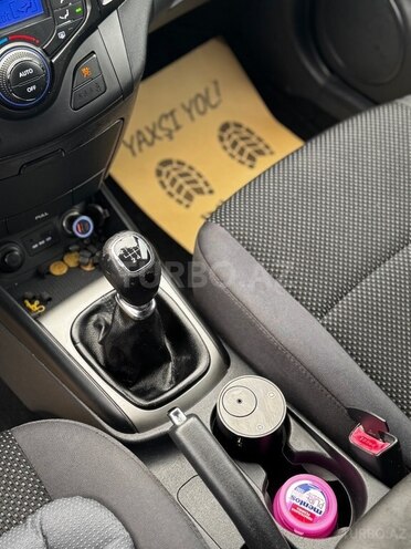 Hyundai i30 2011, 227,000 km - 1.4 л - Bakı