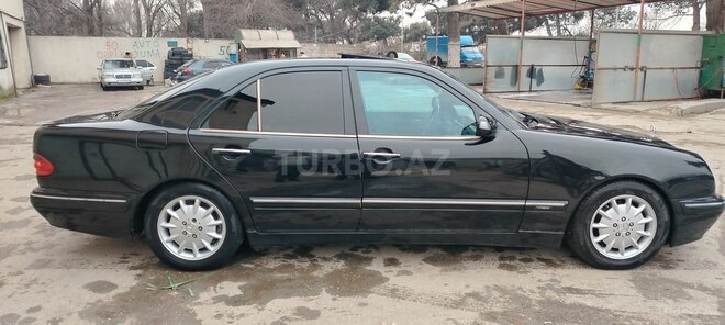 Mercedes E 240 1999, 425,000 km - 2.4 l - Bakı