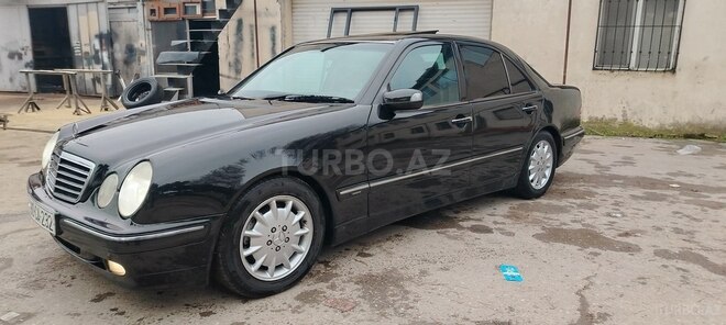 Mercedes E 240 1999, 425,000 km - 2.4 l - Bakı