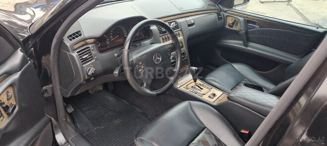 Mercedes E 240 1999, 425,000 km - 2.4 l - Bakı