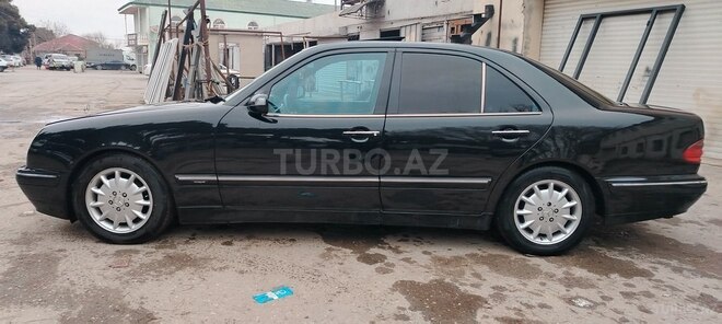 Mercedes E 240 1999, 425,000 km - 2.4 l - Bakı