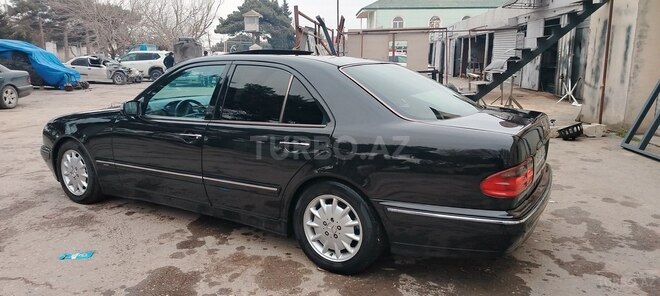 Mercedes E 240 1999, 425,000 km - 2.4 l - Bakı