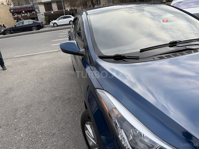 Hyundai Elantra 2015, 103,803 km - 1.8 л - Bakı