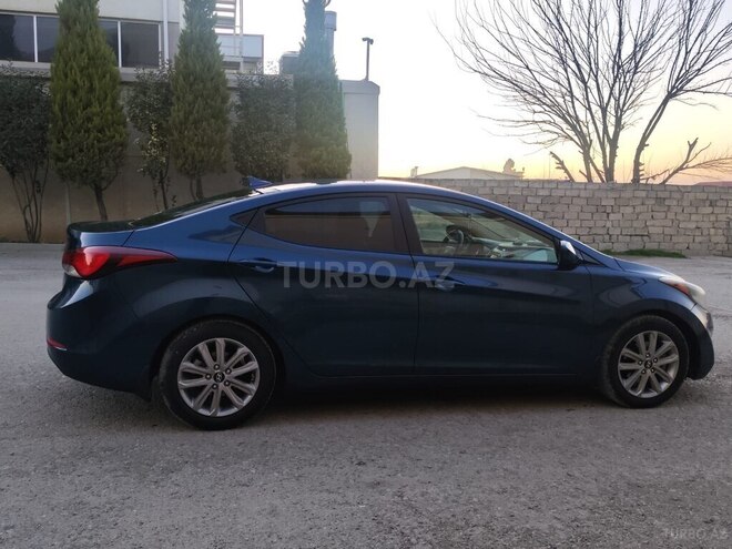 Hyundai Elantra 2015, 281,635 km - 1.8 l - Bakı