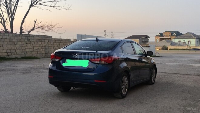 Hyundai Elantra 2015, 281,635 km - 1.8 l - Bakı