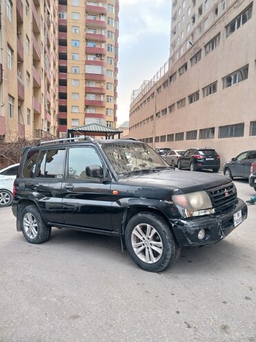 Mitsubishi Pajero io 2000, 280,000 km - 2.0 л - Bakı