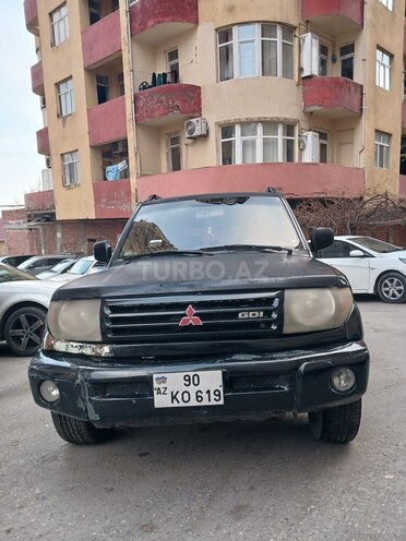 Mitsubishi Pajero io 2000, 280,000 km - 2.0 л - Bakı
