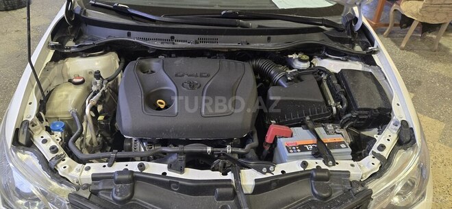 Toyota Auris-5