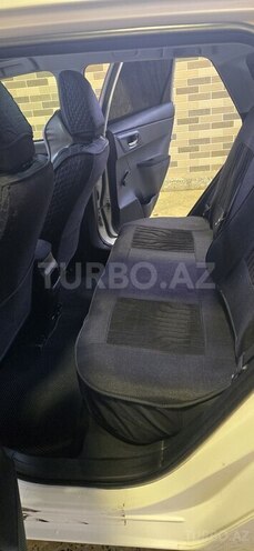 Toyota Auris-7