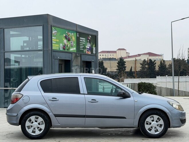 Opel Astra 2004, 230,000 km - 1.4 l - Bakı
