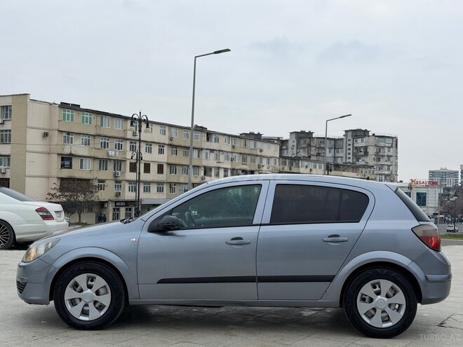 Opel Astra 2004, 230,000 km - 1.4 l - Bakı