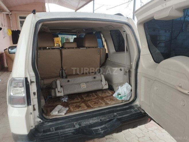 Mitsubishi Pajero 2007, 425,000 km - 3.0 л - Bakı